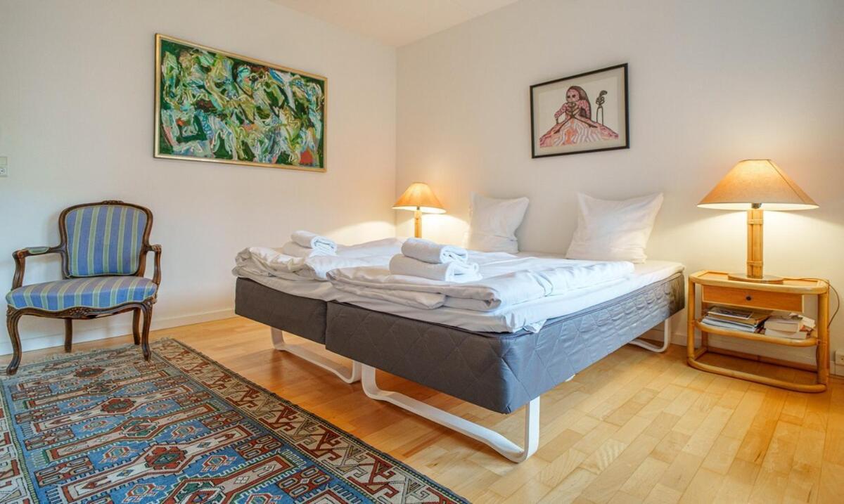 Spacious Canal-view Near Metro In Christianshavn *